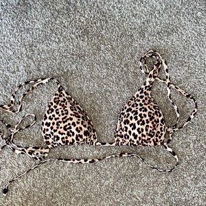 White Fox Boutique bikini top